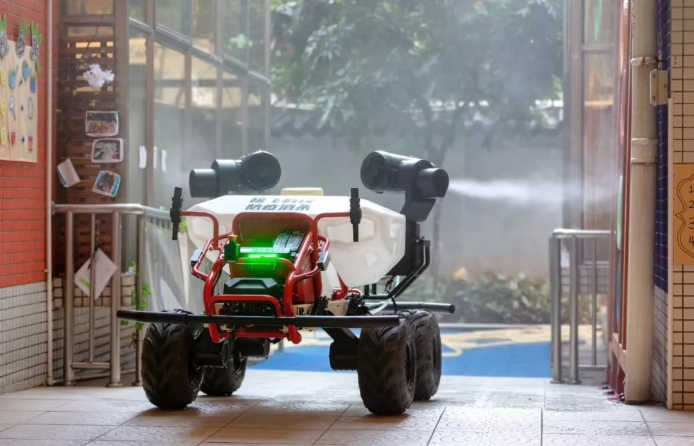 極飛：R80農業無人車