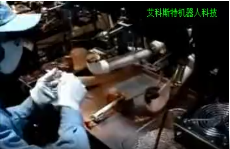 艾科斯特  紫外光源智能生產線