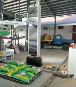 本森立柱機器人