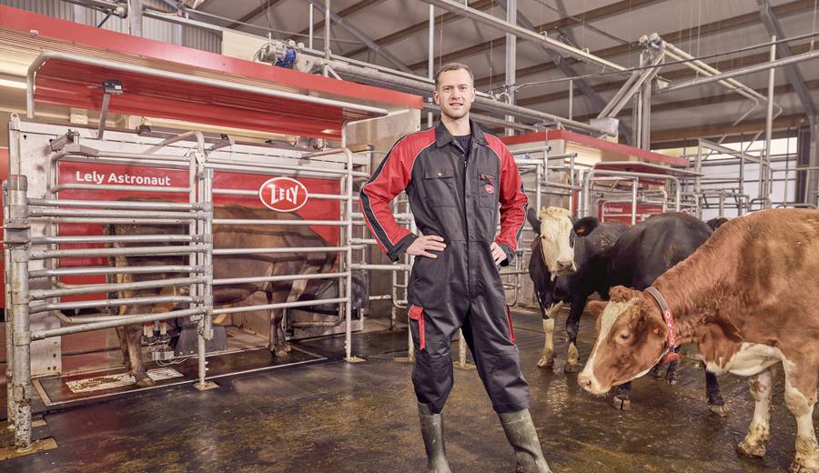 Lely Astronaut A5 自動擠奶機器人
