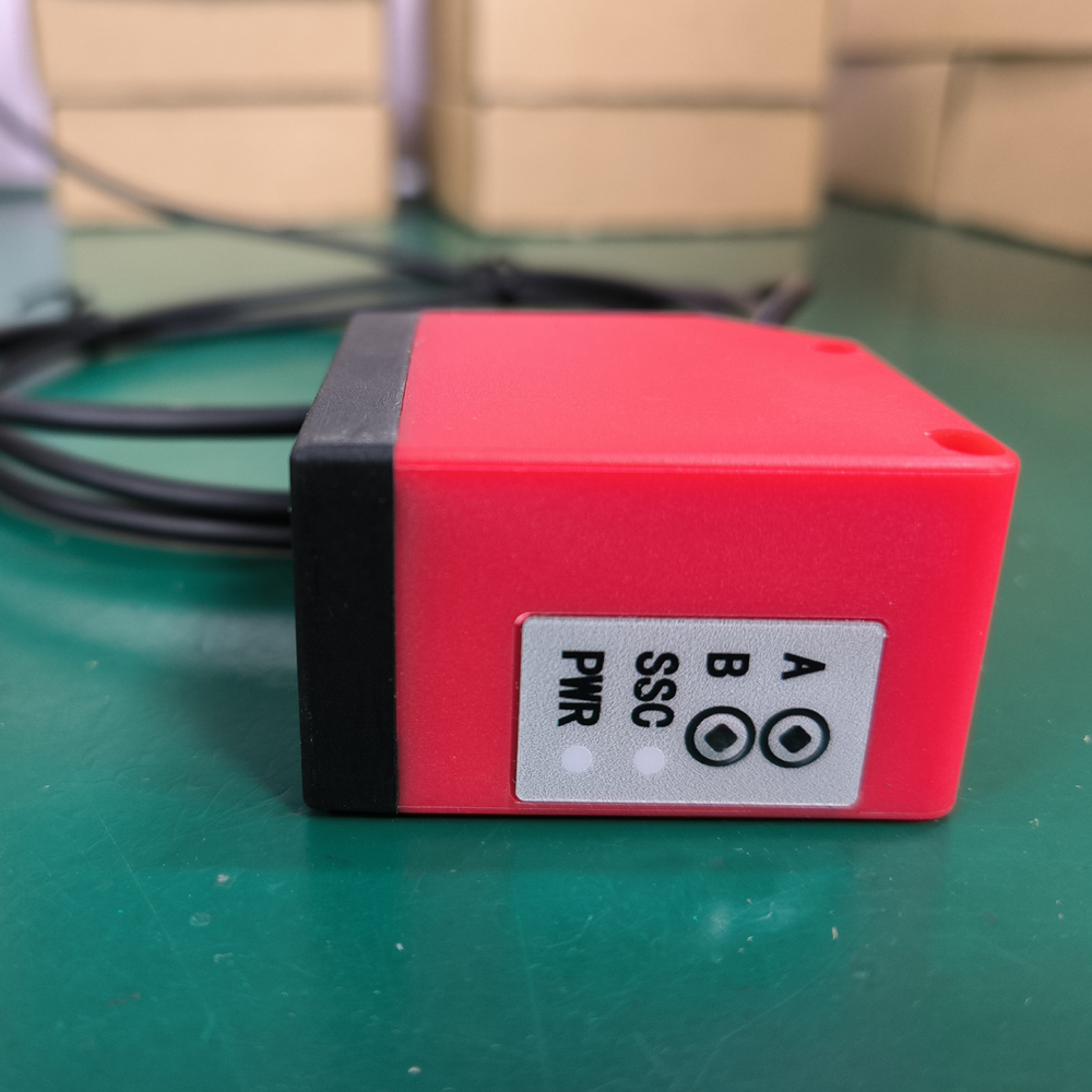 2個NPN信號輸出AGV機器人0~5m測距小車定位單點TOF激光測距傳感器SPR0510100